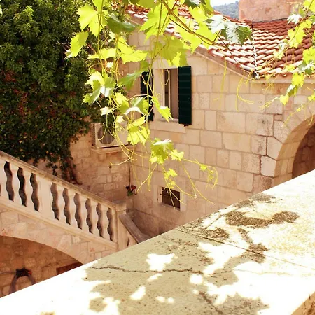 Heritage House 