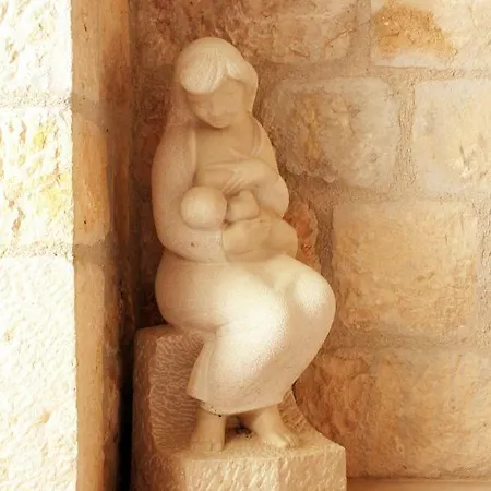 דירה 